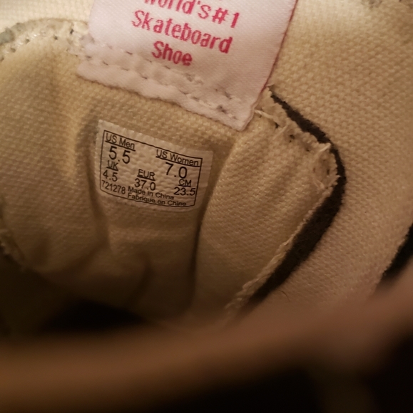 Mid Rise Vans - Picture 6 of 8